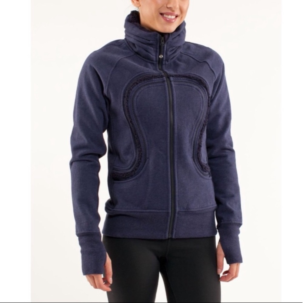 Lululemon Cuddle Up Jacket in Heathered Black